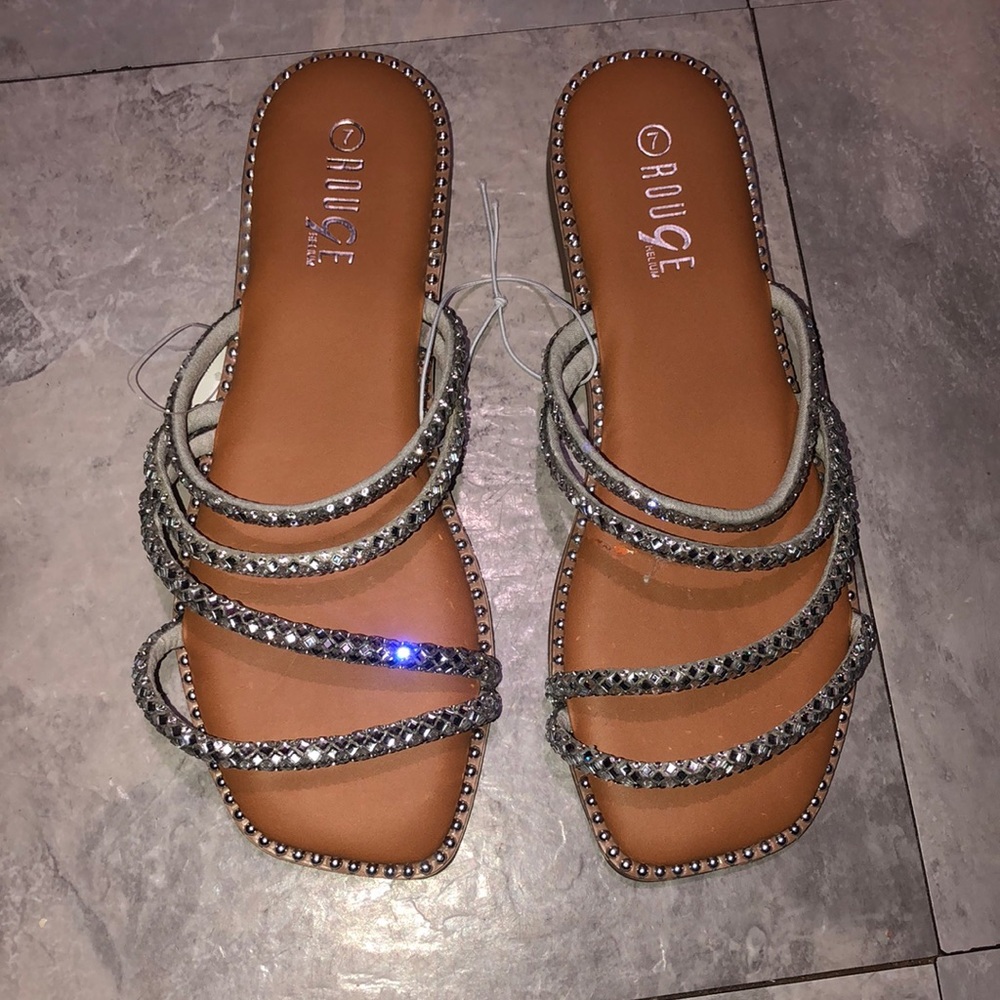 Silver rhinestone slipper sandal size 7 but fit size 6 women brand new